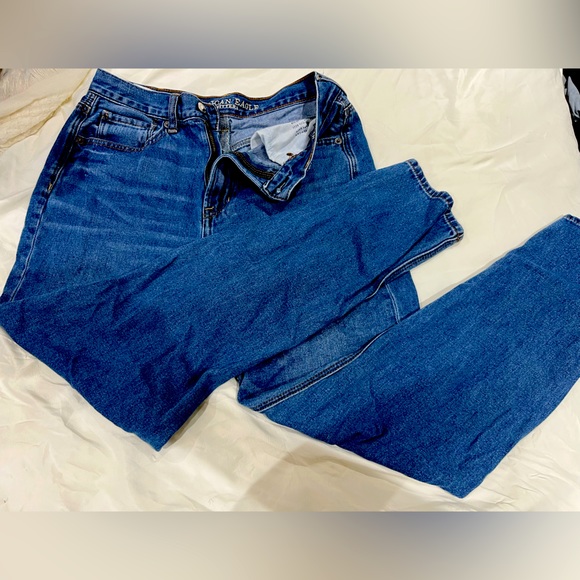 AMERICAN EAGLE Mom Jeans Size 6 - Picture 2 of 2